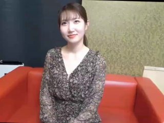 人帅不愁没有女人艹,帅气小哥在良家人妻家里爆艹少妇,多体位多角度,少妇很配合